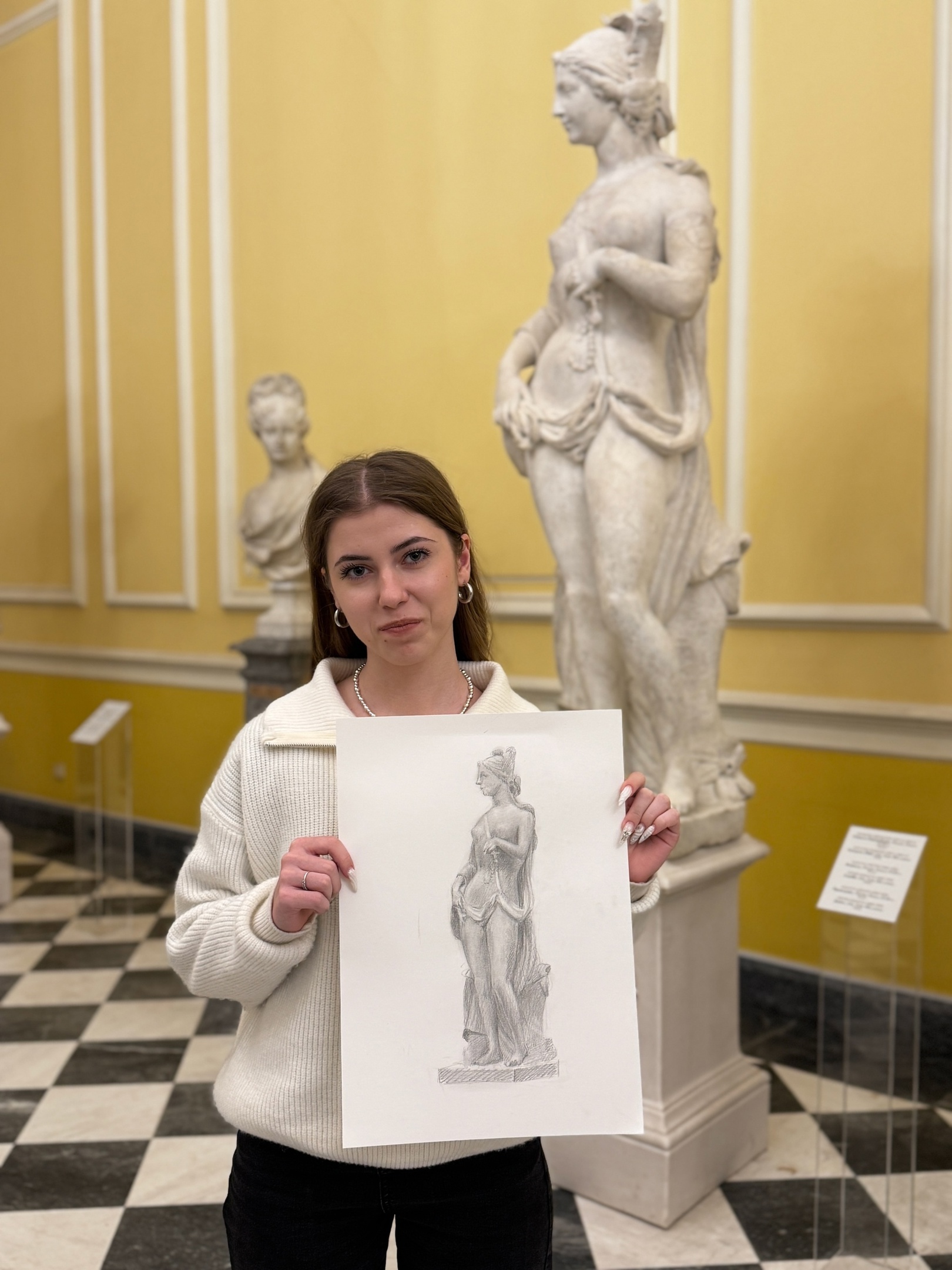 Второй конкурсный день ХII Международного очного юношеского конкурса изобразительного искусства «Медный всадник»