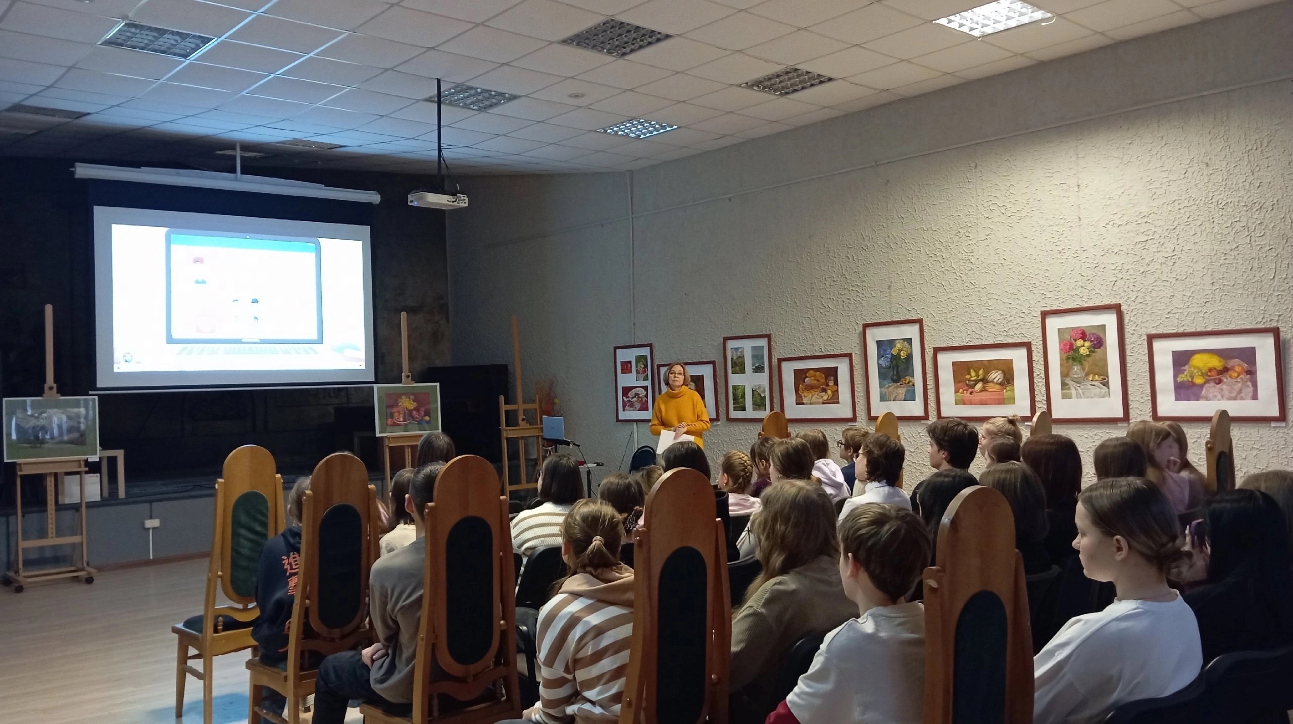 Профилактике экстремизма в подростковой среде.