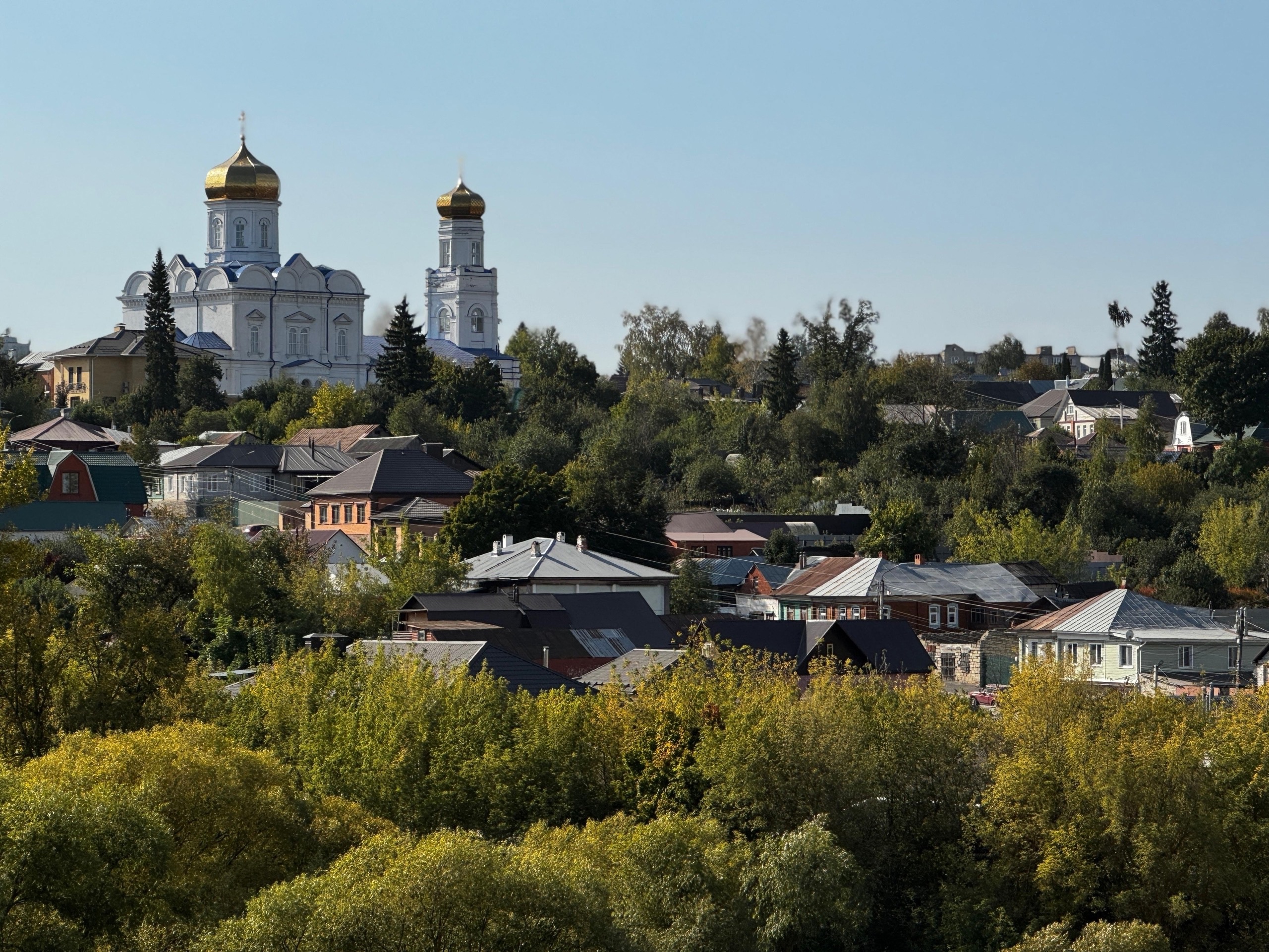 Городские зарисовки:юные художники побывали на пленэре в Ельце