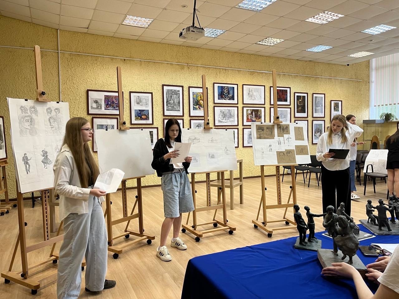 Защита скульптуры в 4 классе. Завершение курса обучения по скульптуре.