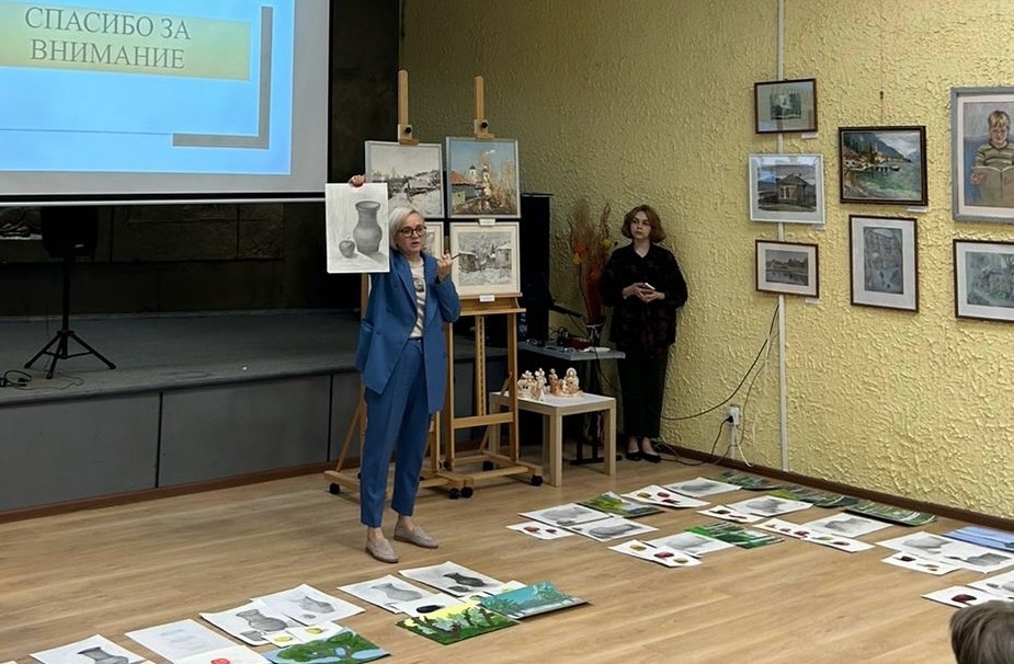 Консультация перед поступлением в 1 класс учеников и родителей нулевых групп.