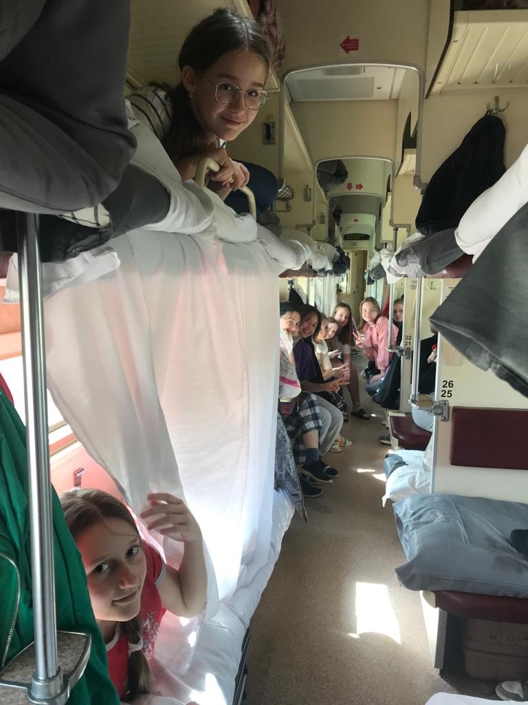 С 6 по 12 мая группа учеников школы в Сочи на конкурсе-фестивале 