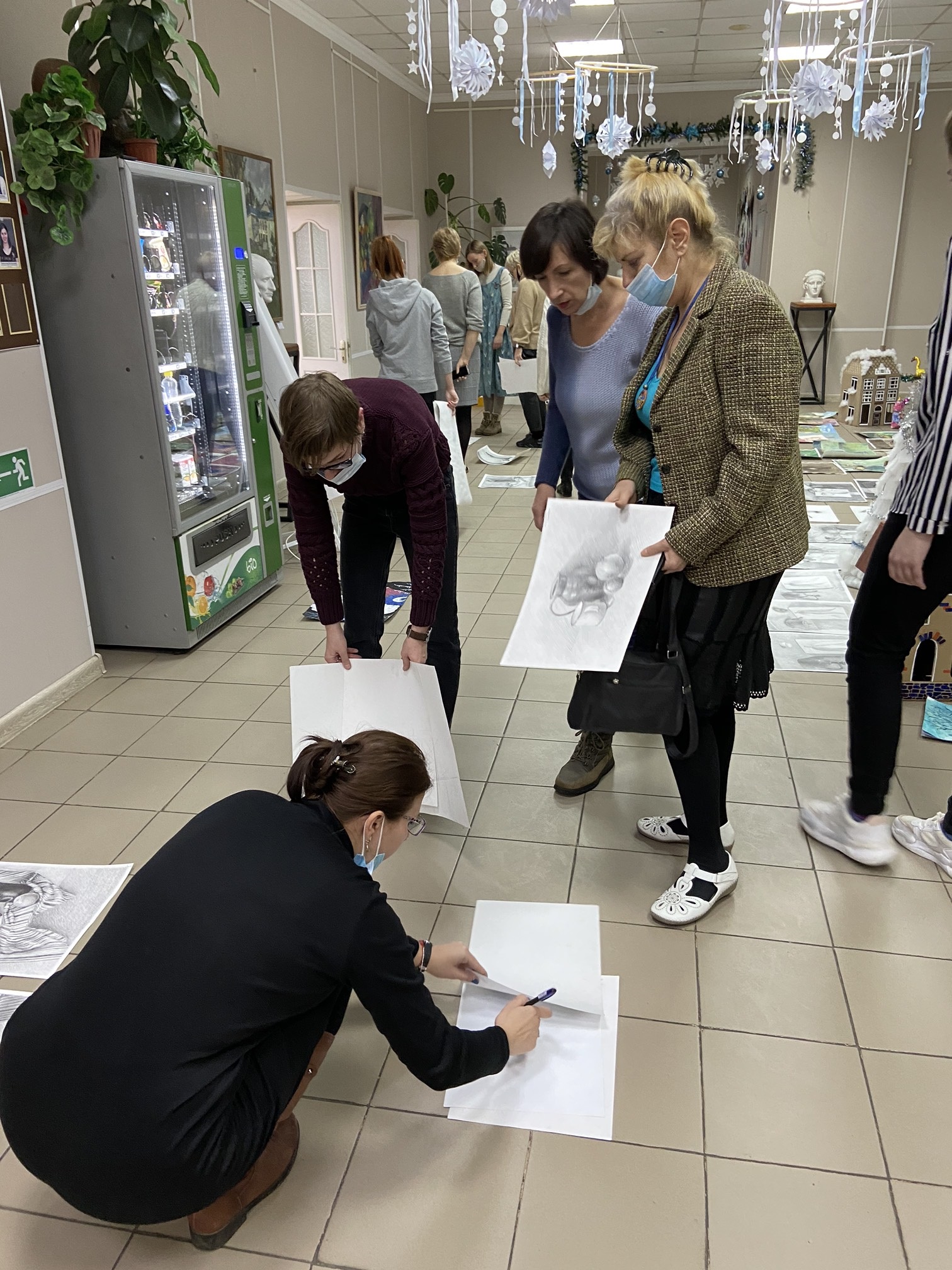 В школе ДХШ №2 им. В.И. Сурикова прошел конкурс 