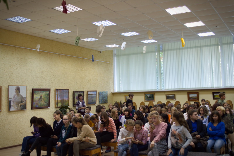 Выставка члена Союза художников России Александра Колыхалова открылась в Выставочном зале ДХШ №2 им. В.И. Сурикова