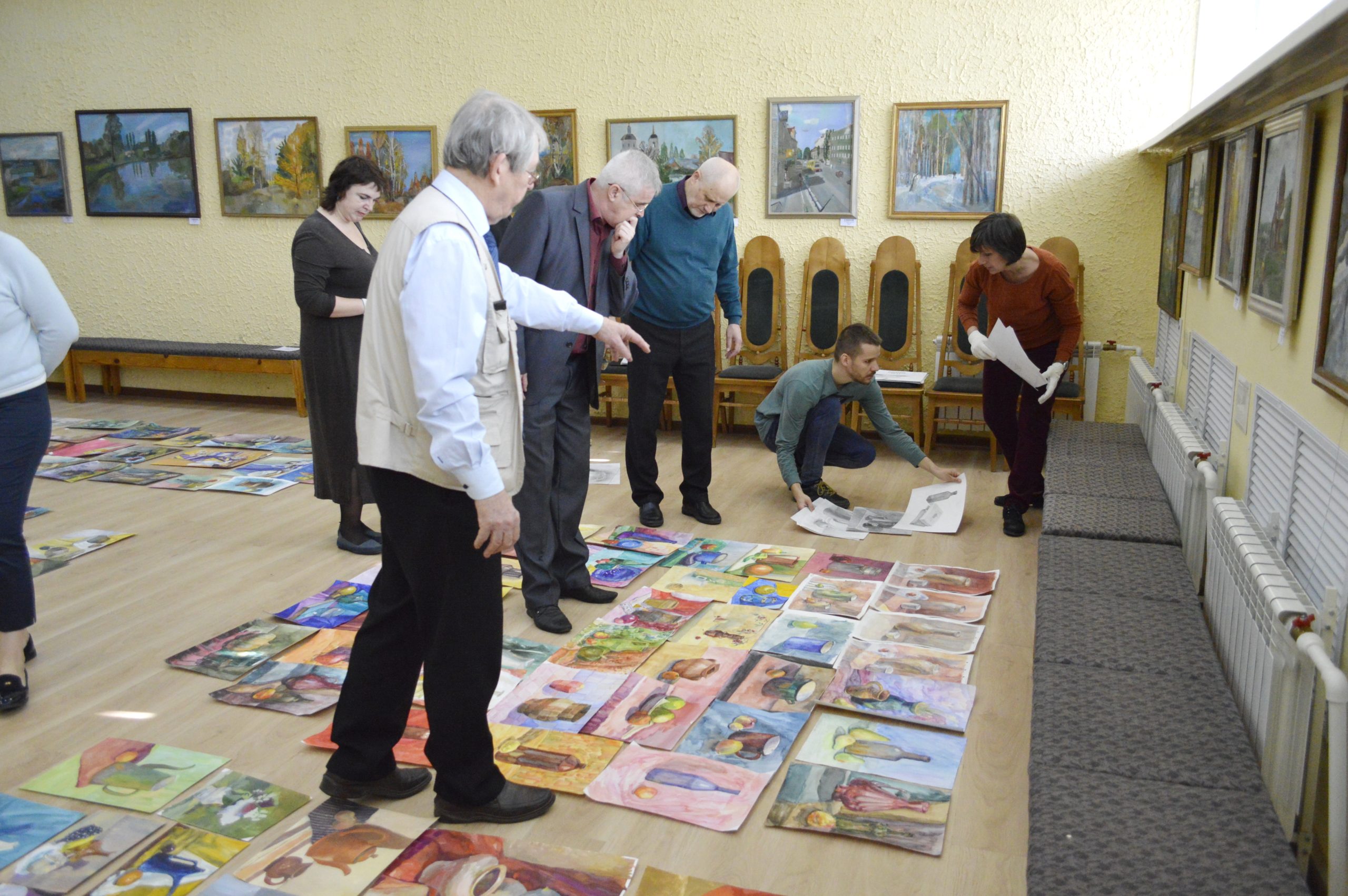 IX Всероссийский конкурс академического рисунка и живописи натурного рисования Традиции прошел в ДХШ №2 им. В.И. Сурикова