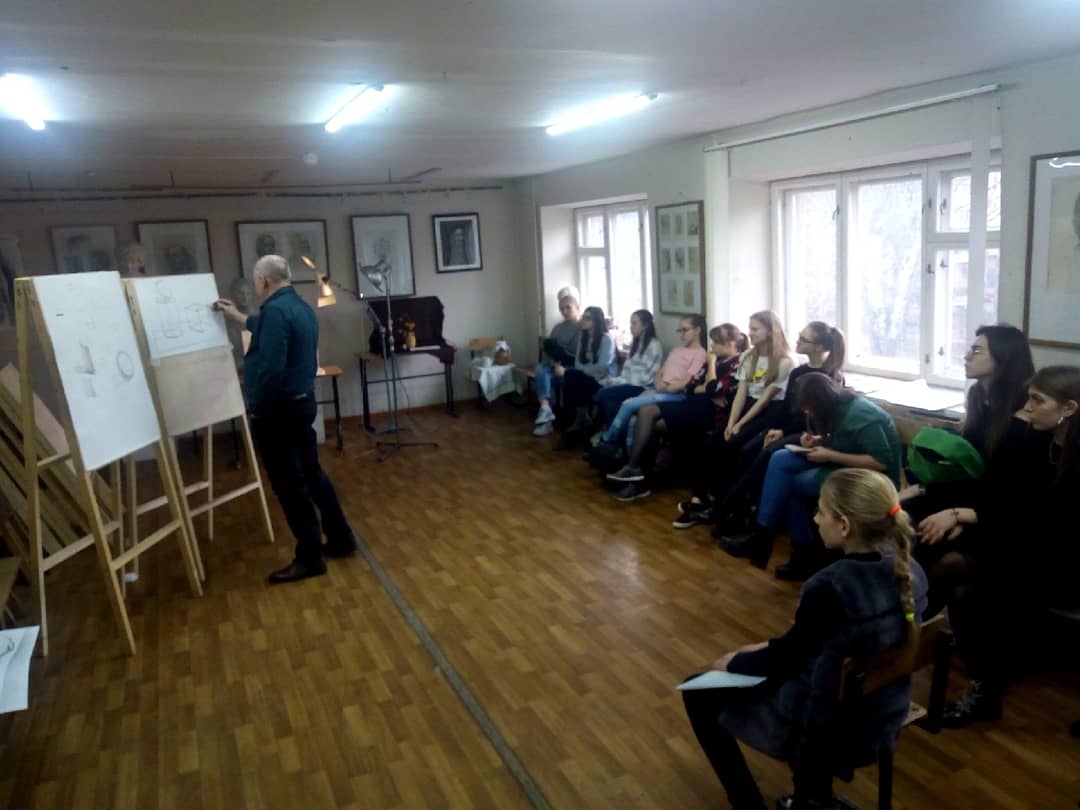 В мастер-классах преподавателей ЛГПУ приняли участие более 50-ти учащихся ДХШ №2 им. В.И. Сурикова